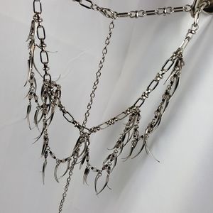 Vintage Alloy feather BIB costume jewelry necklace